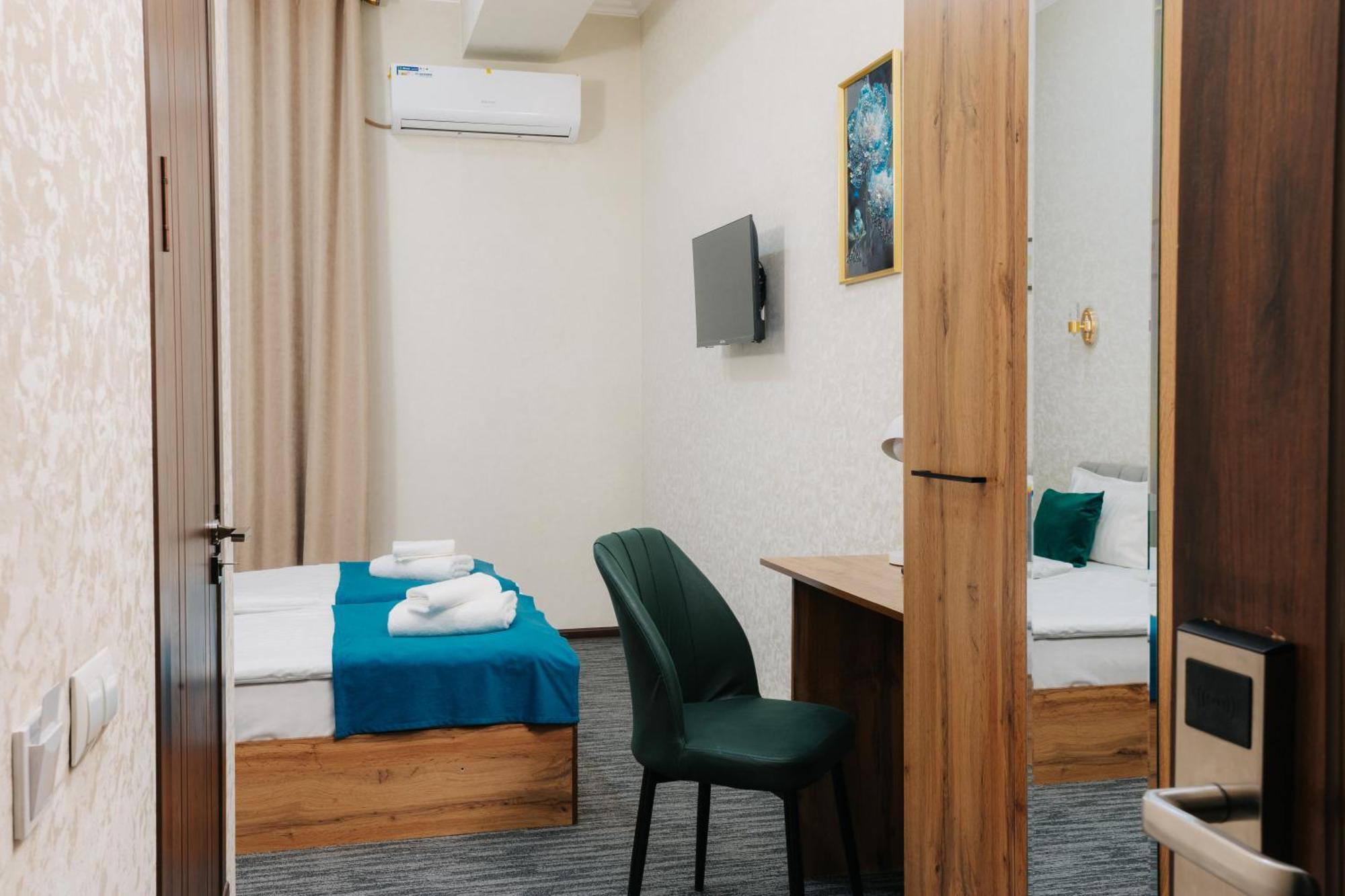 Resident Hotel Taškent Exteriér fotografie